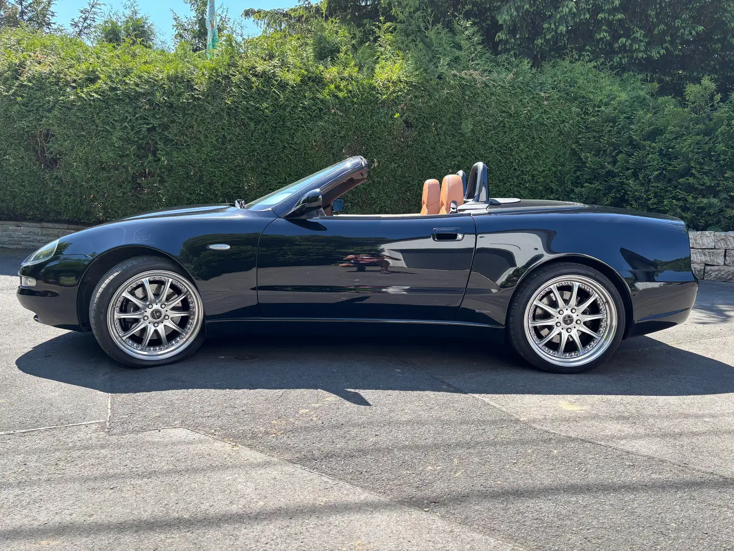Maserati Spyder Cambiocorsa Negru - 1