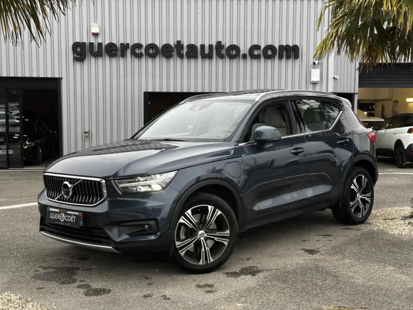 Volvo XC40 T5 RECHARGE 180 + 82CH INSCRIPTION LUXE DCT 7 Синий - 1