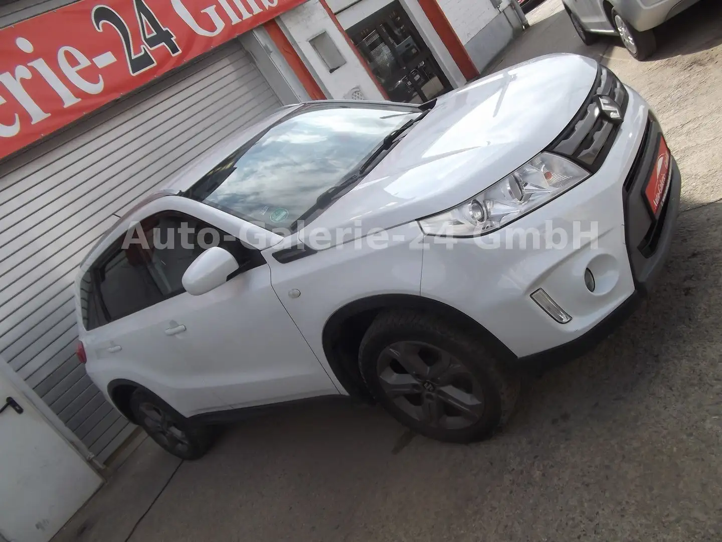 Suzuki Vitara 1.6 Club 4x2 Weiß - 1