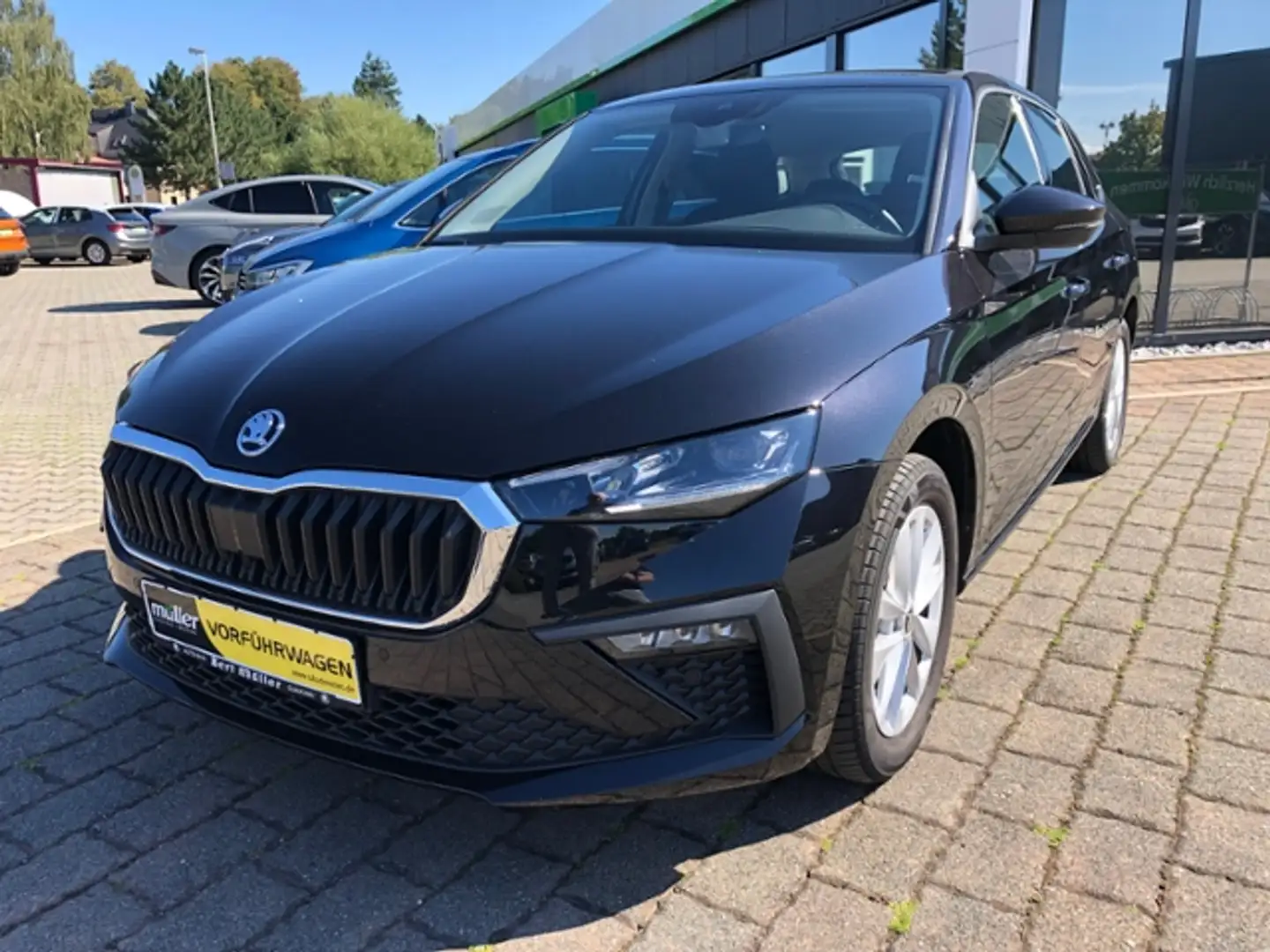 Skoda Scala Selection 1.0 TSI DSG NAV MATRIX ACC Schwarz - 2