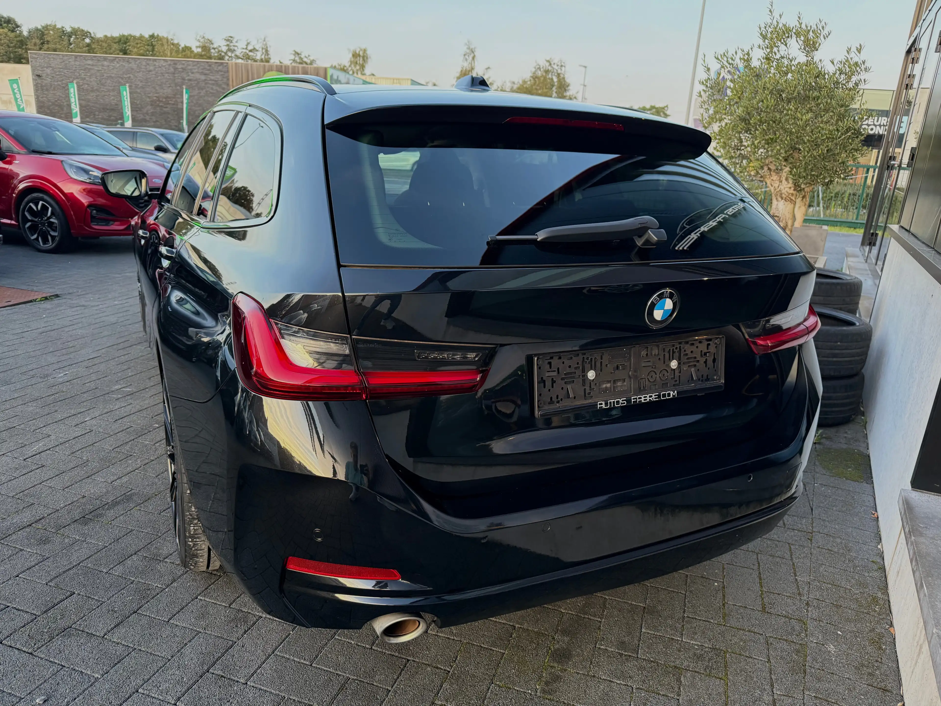 BMW 318 iA Break Sport Panorama Sport seats Led M-Alu 72000km — photo 6