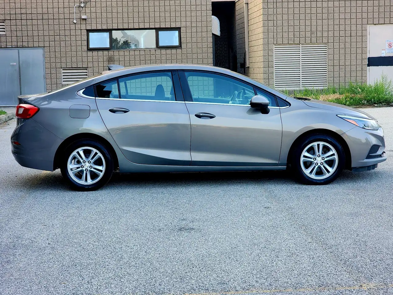 Chevrolet Cruze снимка Chevrolet Cruze