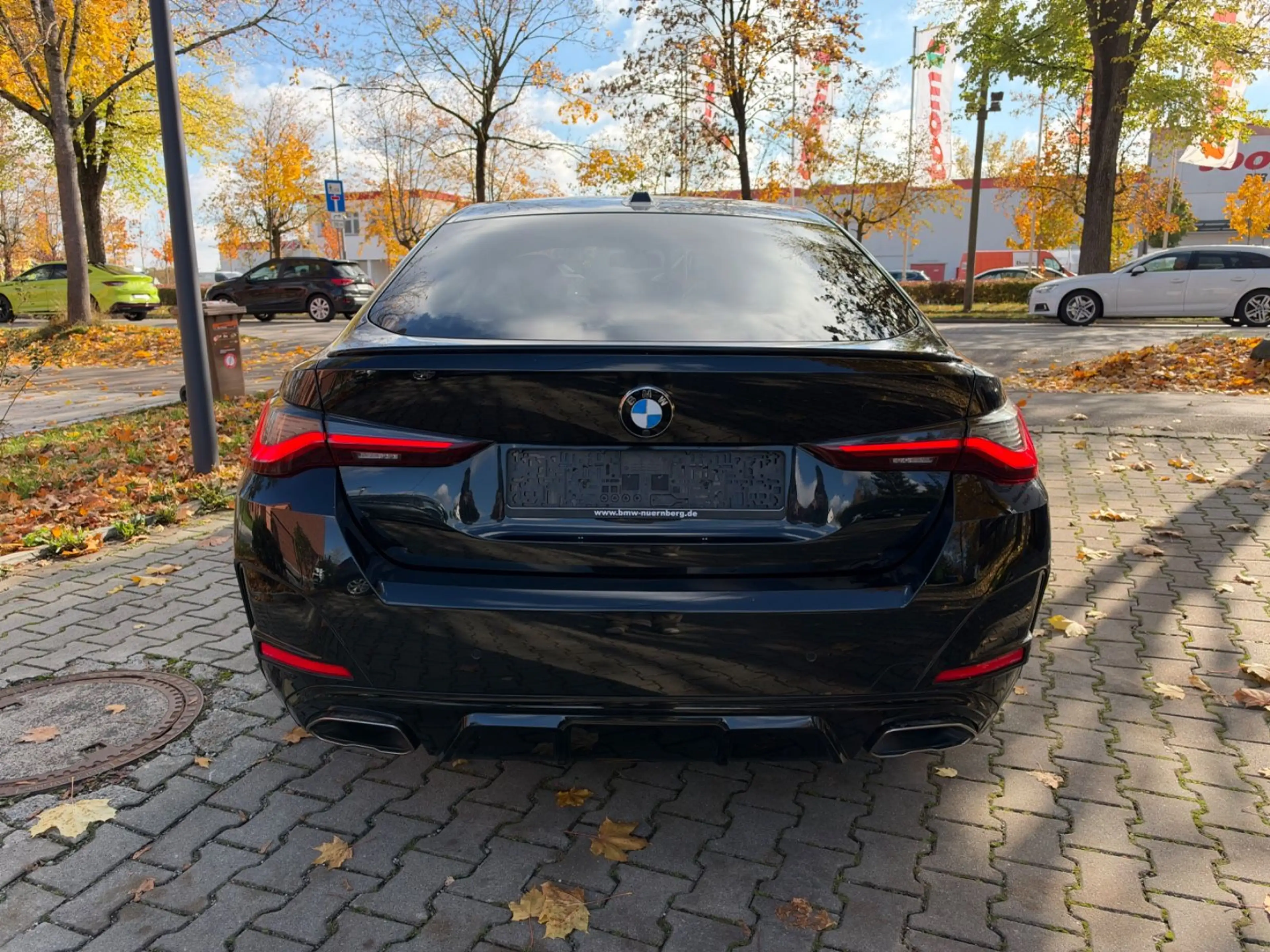 BMW M4 i xDrive Gran Coupe*Glass-Dach*AHK*Rü.Kamera — photo 4