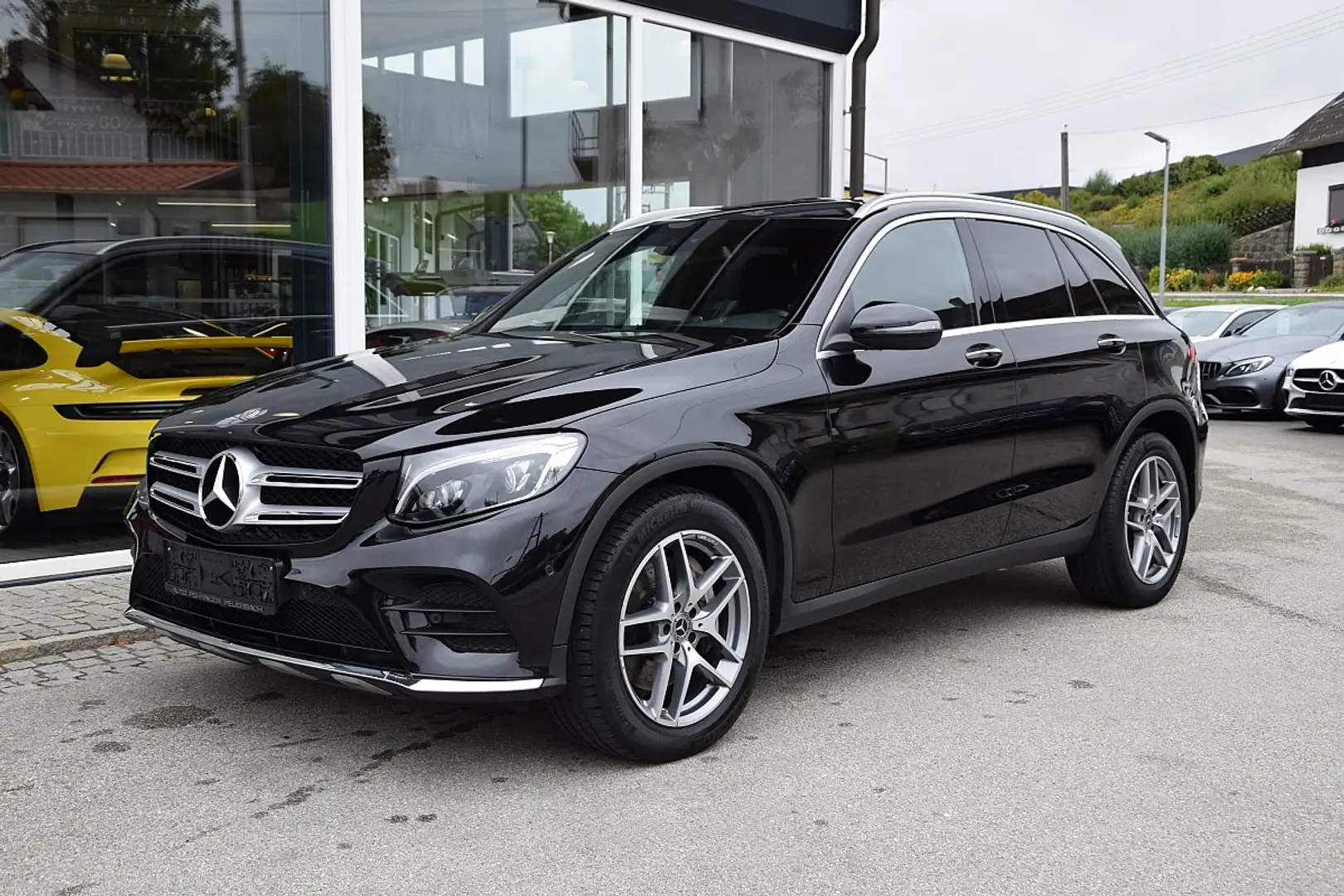Mercedes-Benz GLC 220 d 4MATIC Aut. *AMG Line* Nero - 2