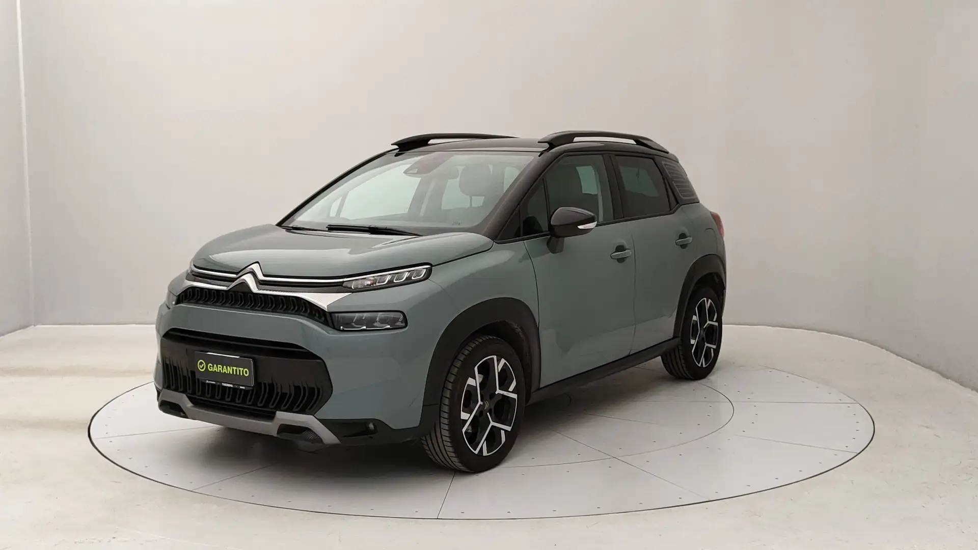 Citroen C3 Aircross 1.2 PureTech Shine Pack Grau - 1