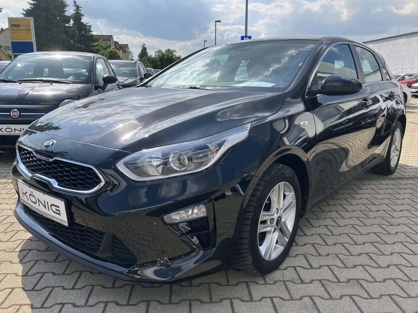 Kia Ceed / cee'd Vision Klima*Radio*LM-Felgen* Zwart - 1