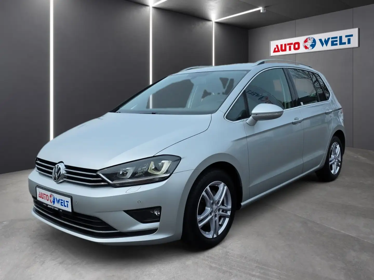 Volkswagen Golf Sportsvan VII 1.4 TSI Highline BMT Silber - 1