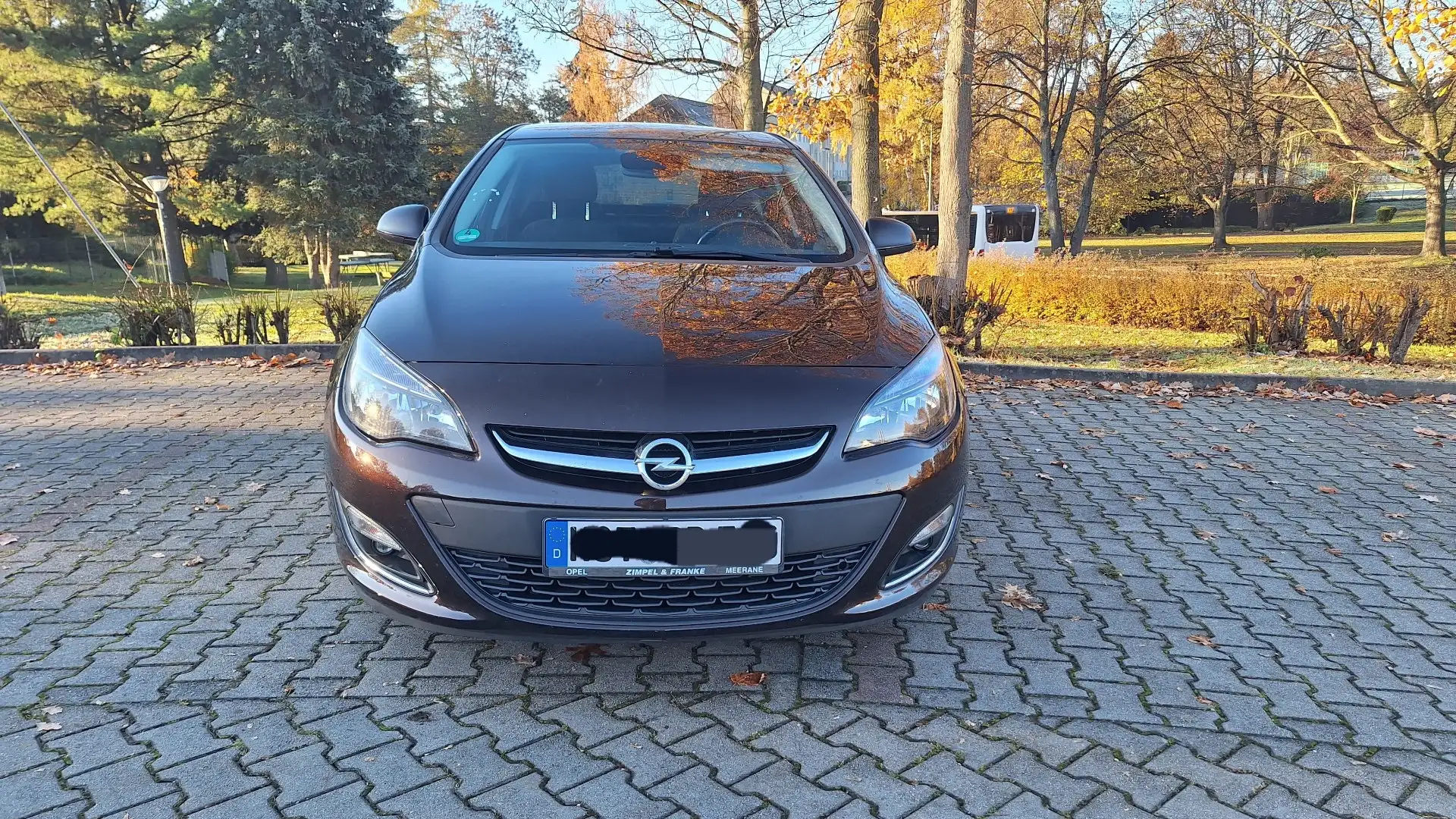 Opel Astra Astra J Active 1.4 Turbo Braun - 1
