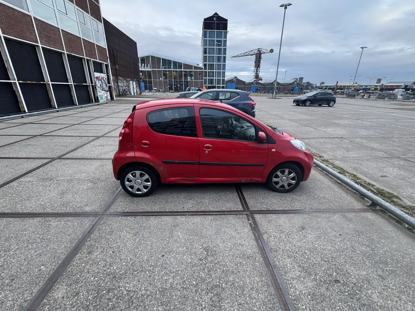 Peugeot 107 1.0-12V XS Červená - 2