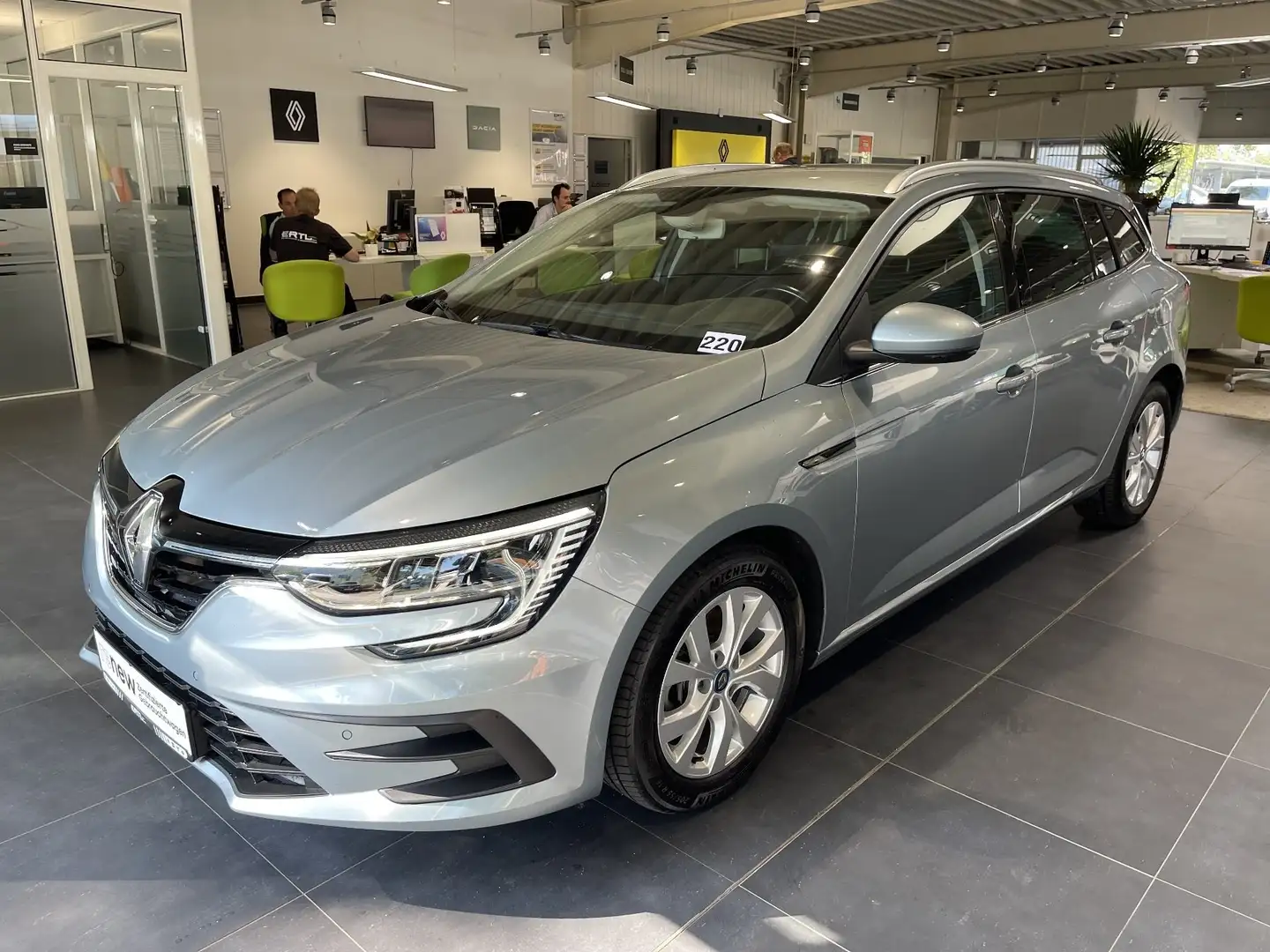 Renault Megane Grandtour ZEN E-TECH Plug-in 160 Gris - 1