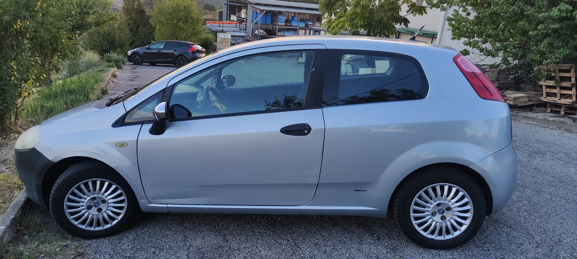 Fiat Grande Punto Grande Punto III 20053p 1.3 mjt 16v Dynamic 75cv Argintiu - 2