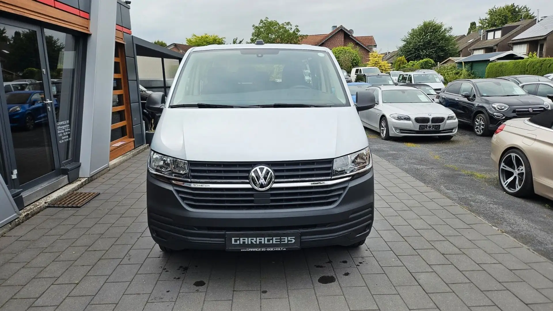 Volkswagen T6 Kombi T6.1 Transporter Kombi lang FWD/9SITZER/NAVI Argento - 2