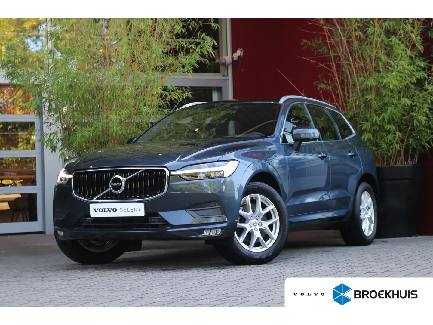 Volvo XC60 2.0 B4 Momentum Business | Adaptive Cruise | Trekh Bleu - 1