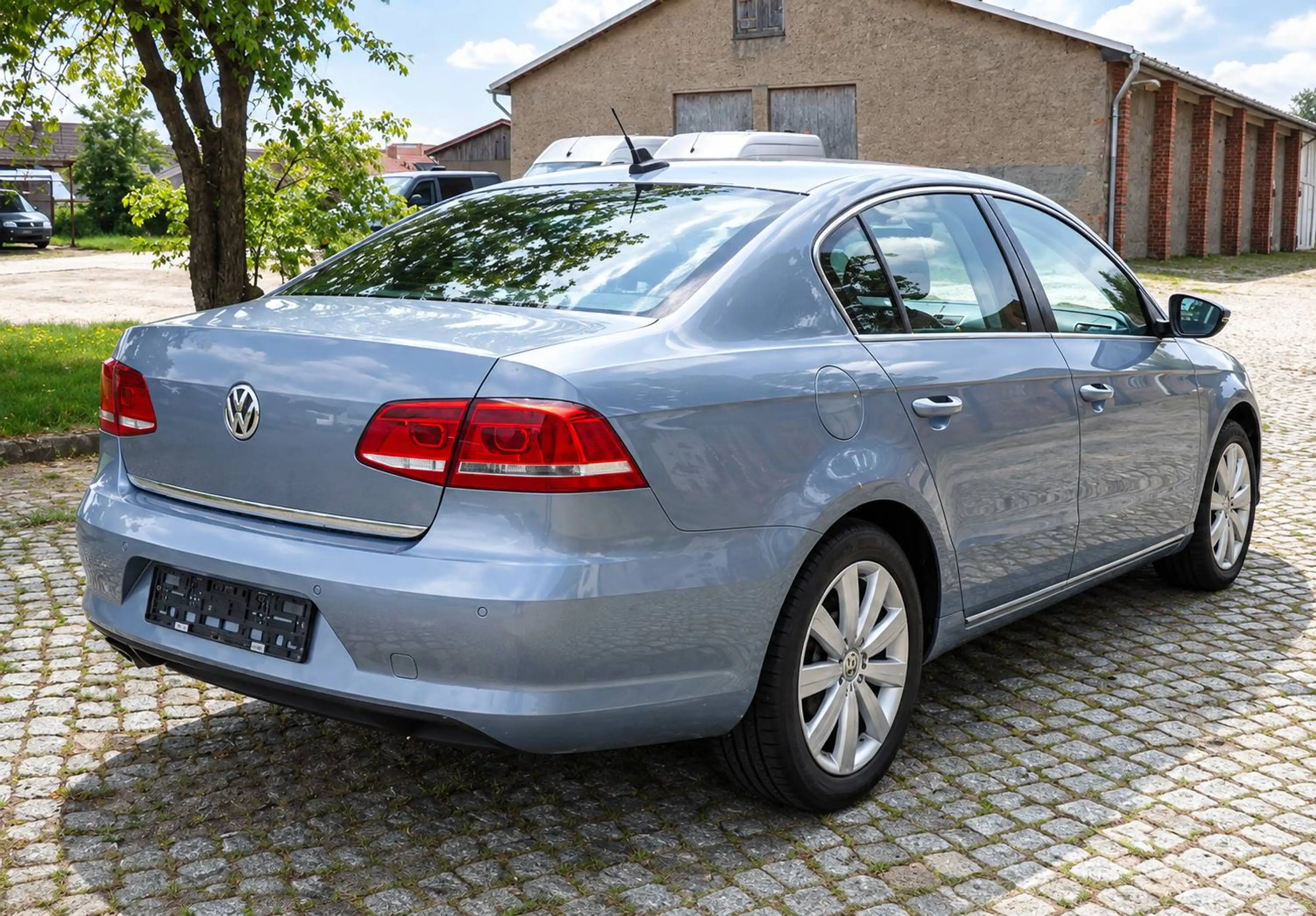 Volkswagen Passat Passat 2.0 TDI DSG AUTOMATIK | 1. HAND | NAVI | SHZ | PDC | — photo 2