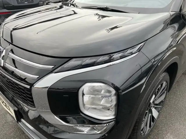 Mitsubishi Outlander PHEV 2,4 4WD Intense AT 25 Ansicht 12