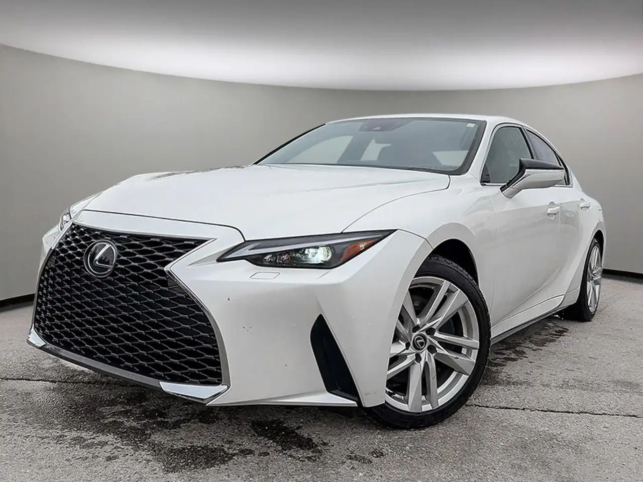 2023 Lexus IS