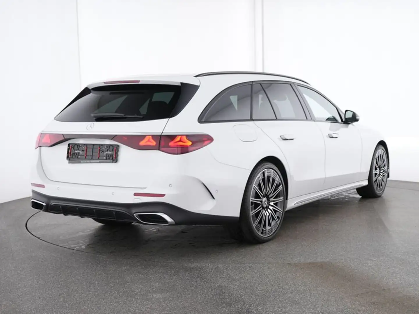 Mercedes-Benz E 450 4M T AMG-Sport/Super/Pano/Airm/Distr/21' Weiß - 2