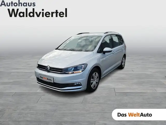 Volkswagen Touran main image