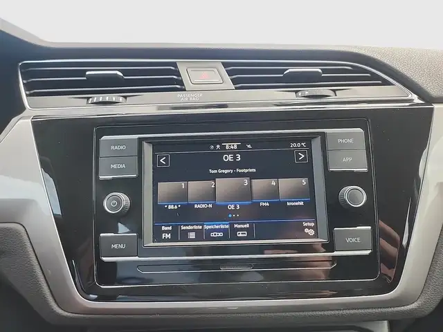 Volkswagen Touran view 20