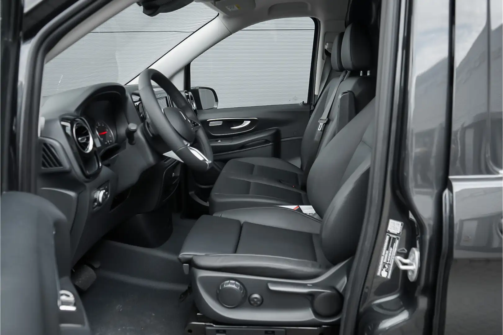Mercedes-Benz Vito 116 CDI L3 Pro BPM Vrij MultiBeam LED Distronic Na Grijs - 2