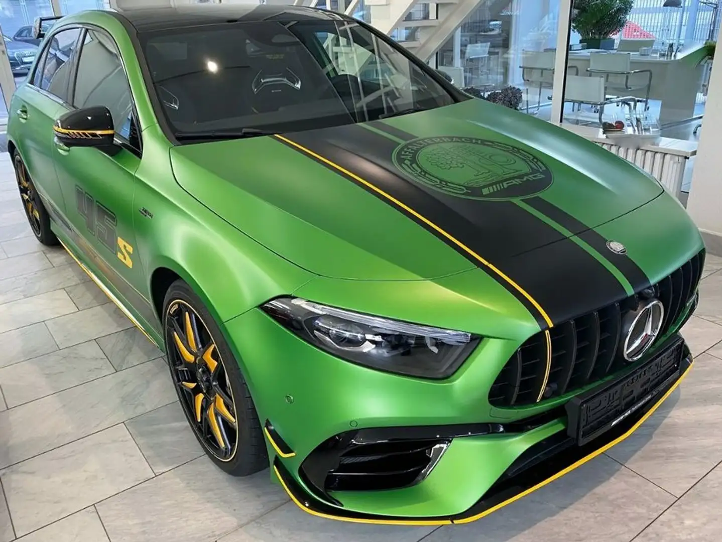 Mercedes-Benz A 45 AMG S Line Premium 4Matic+ 8G-DCT Verde - 2