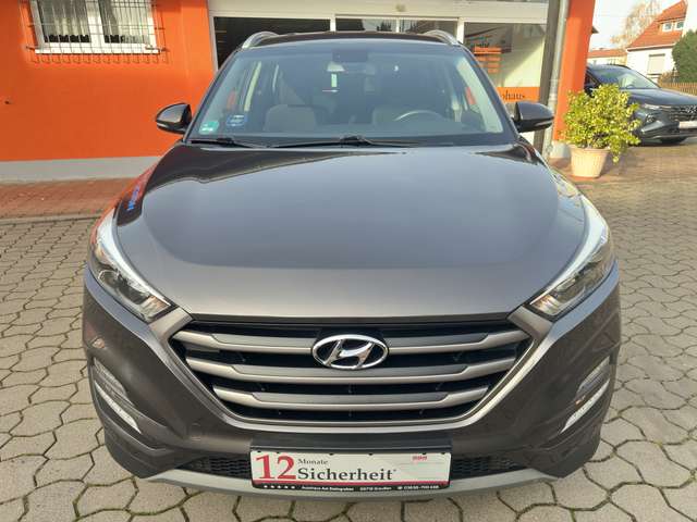Hyundai TUCSON Trend 2WD * Aus 1.Hand * AHK * Mit 1Jahr Garantie*
