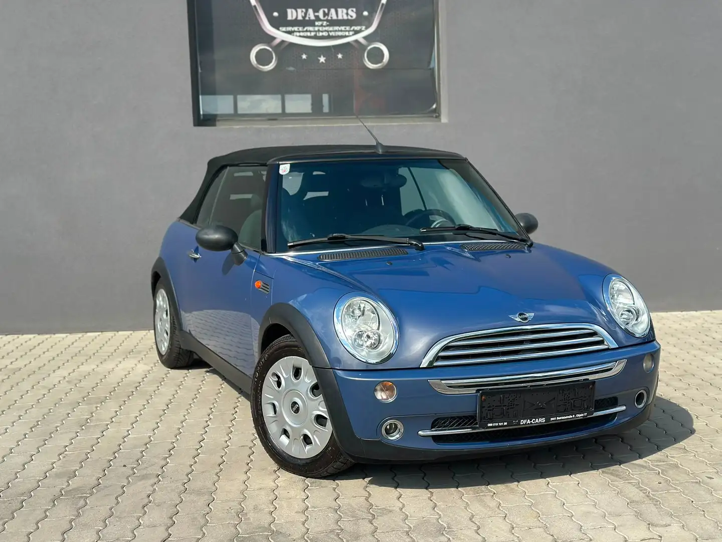 MINI One Cabrio 1.6 Benzin Cabrio Blau - 1
