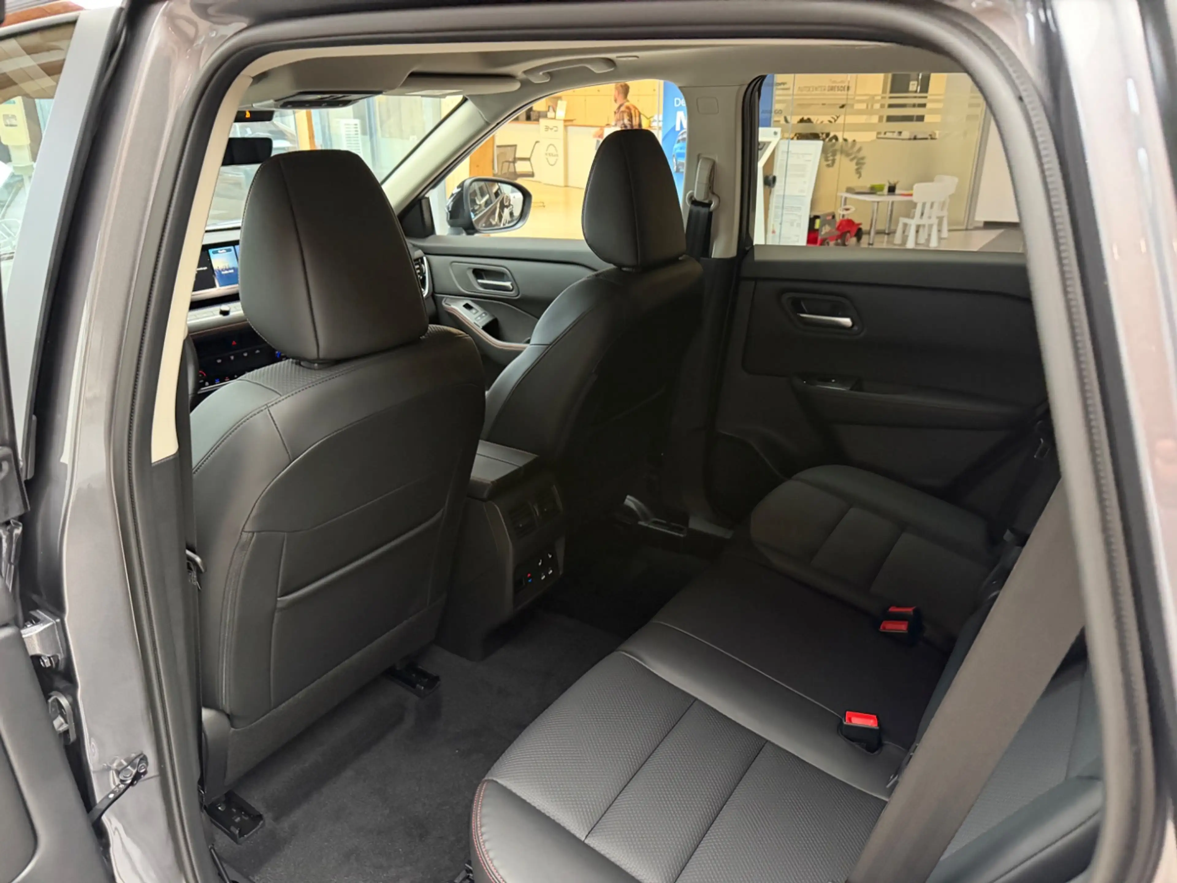 Nissan X-Trail 1.5 VC-T e-Power e-4orce N-Trek 360+ACC — photo 17