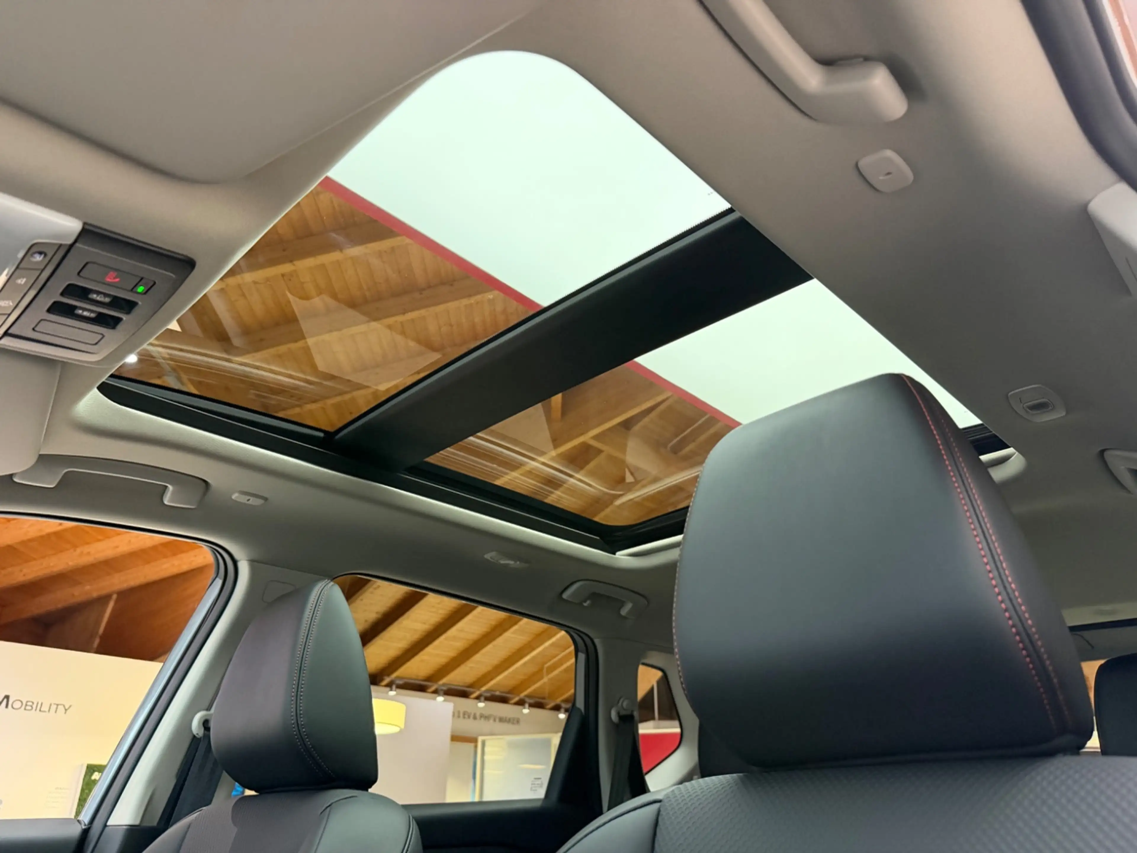 Nissan X-Trail 1.5 VC-T e-Power e-4orce N-Trek 360+ACC — photo 21