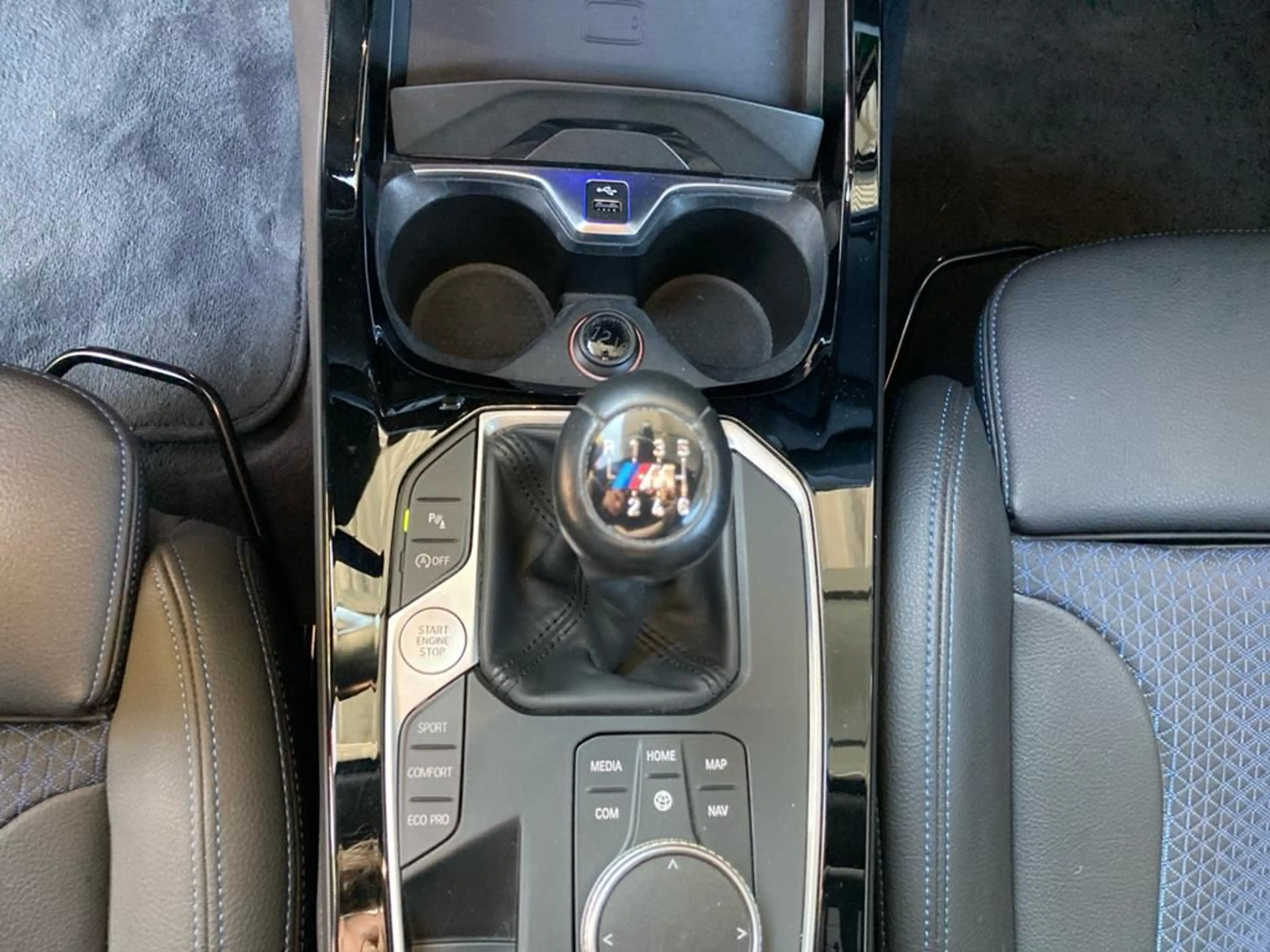 BMW 118 M Sport — photo 12