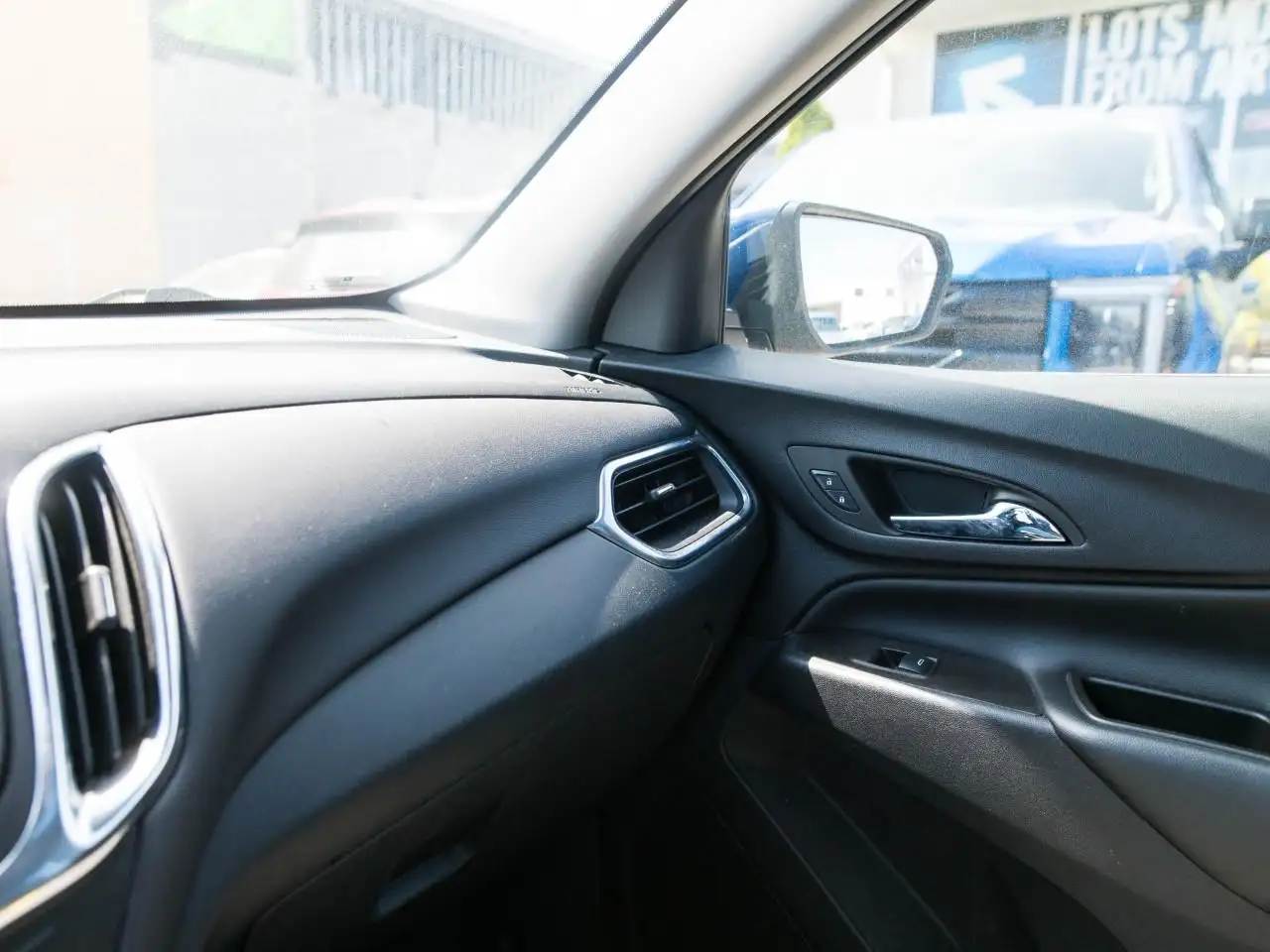 Chevrolet Equinox снимка Chevrolet Equinox