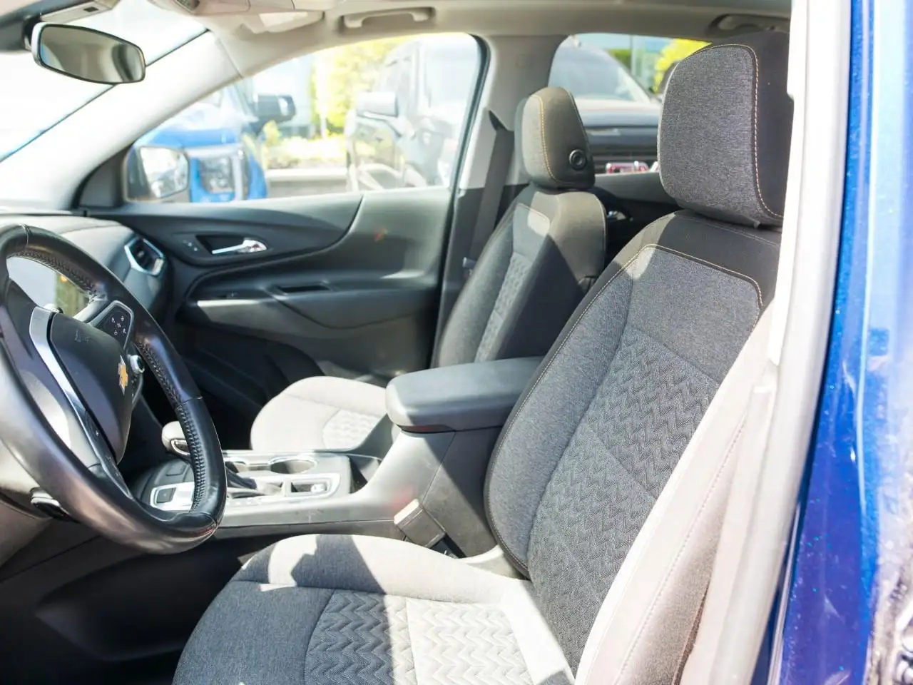 Chevrolet Equinox снимка Chevrolet Equinox