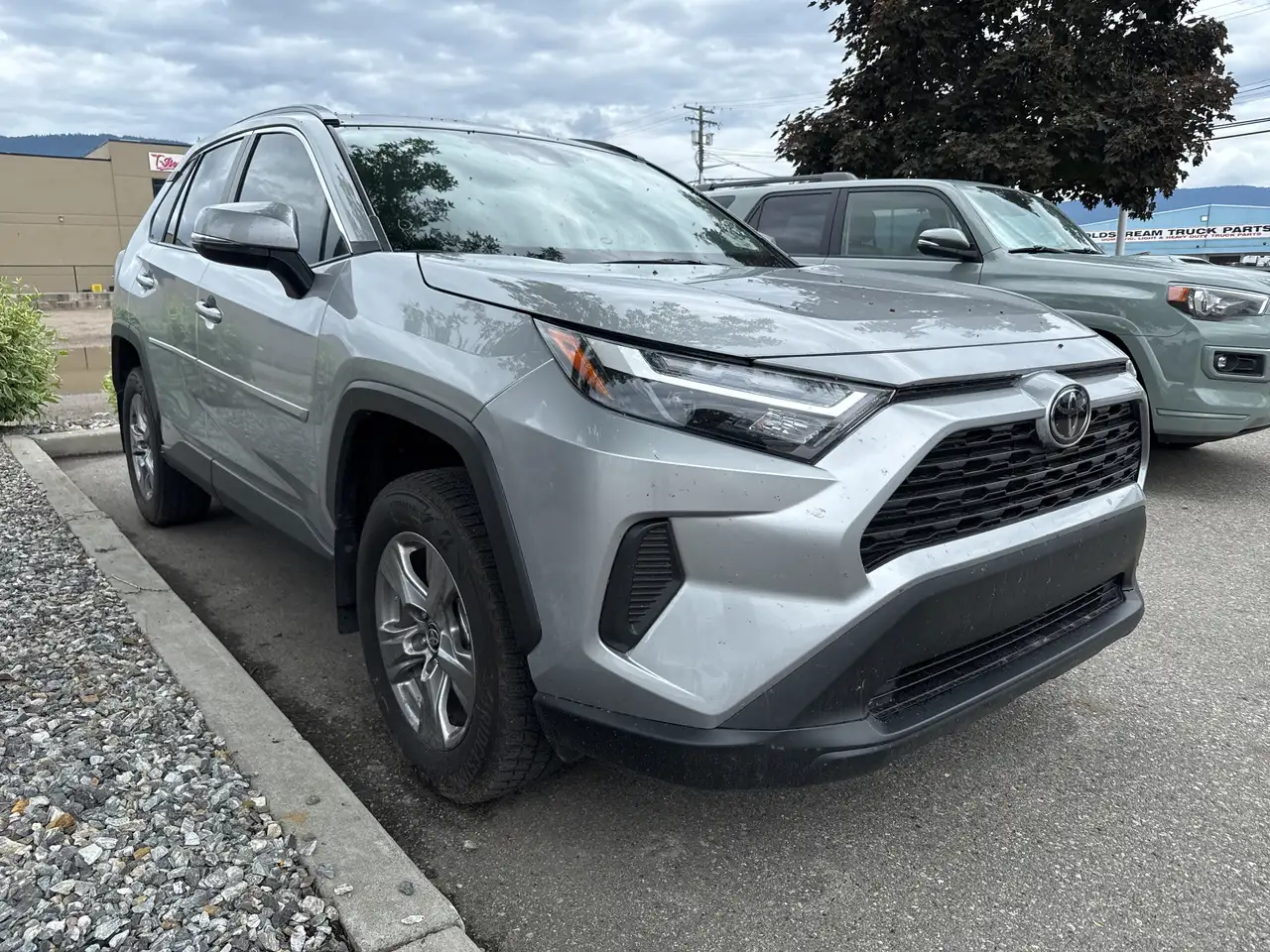 Toyota RAV 4 снимка Toyota RAV 4