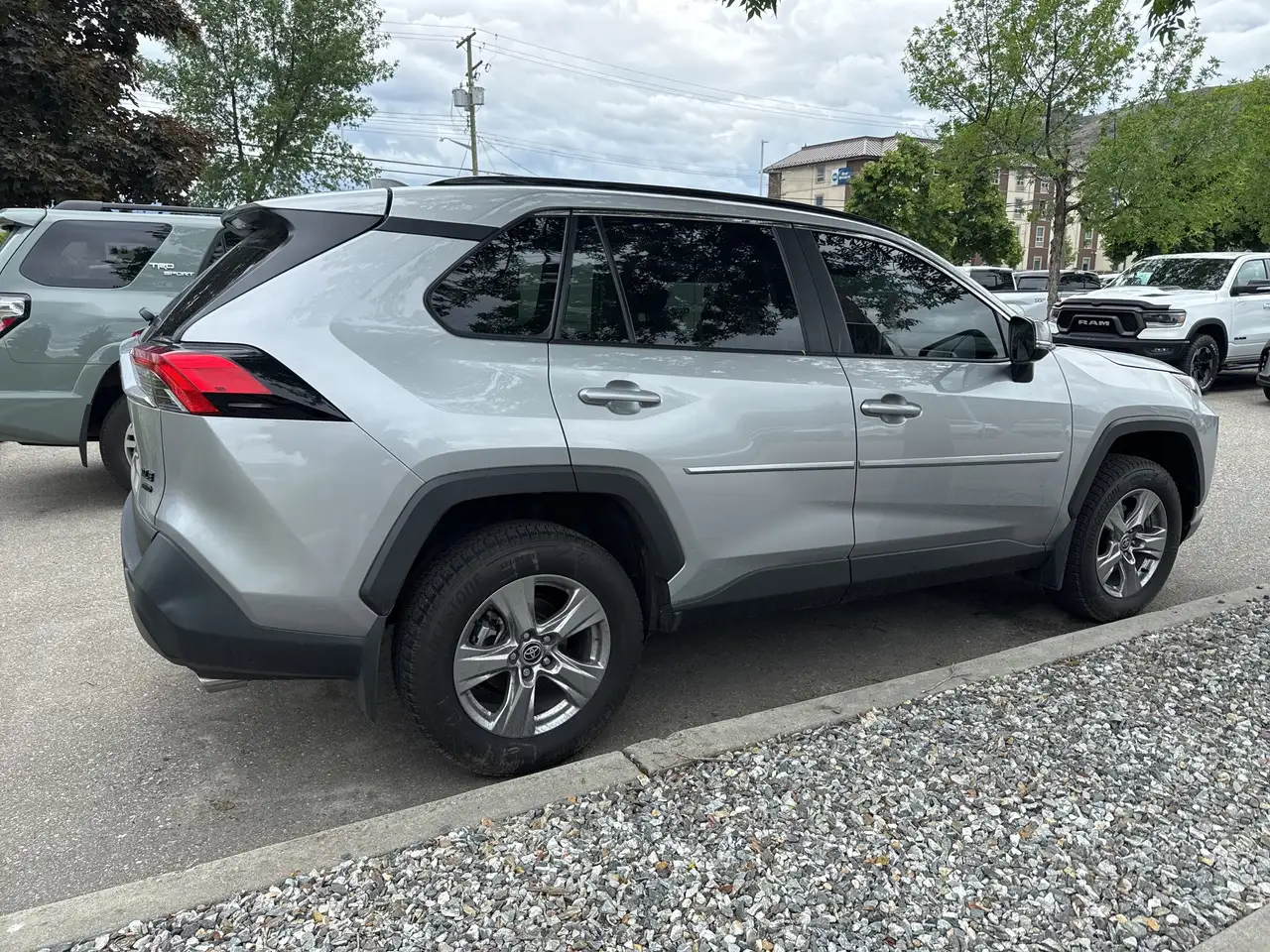 Toyota RAV 4 снимка Toyota RAV 4