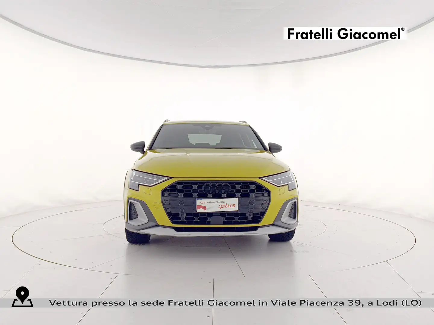 Audi A3 allstreet 35 1.5 tfsi mhev identity contrast s-tro Jaune - 2