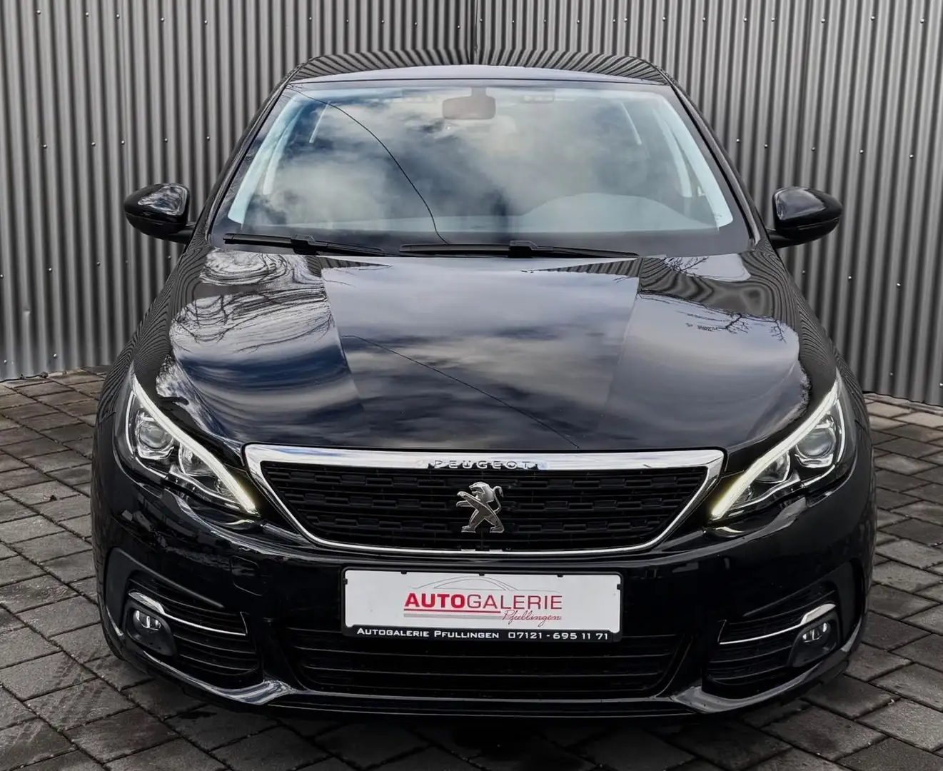 Peugeot 308 Active Pack Tempomat 1.Hand Schwarz - 2