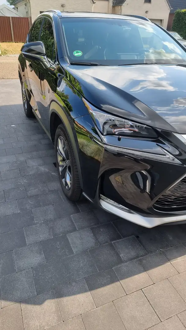 Lexus NX 300h NX 300h E-FOUR F Sport Černá - 2