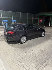 Sports Tourer 1.6 CDTi ecoFLEX OPC-Line