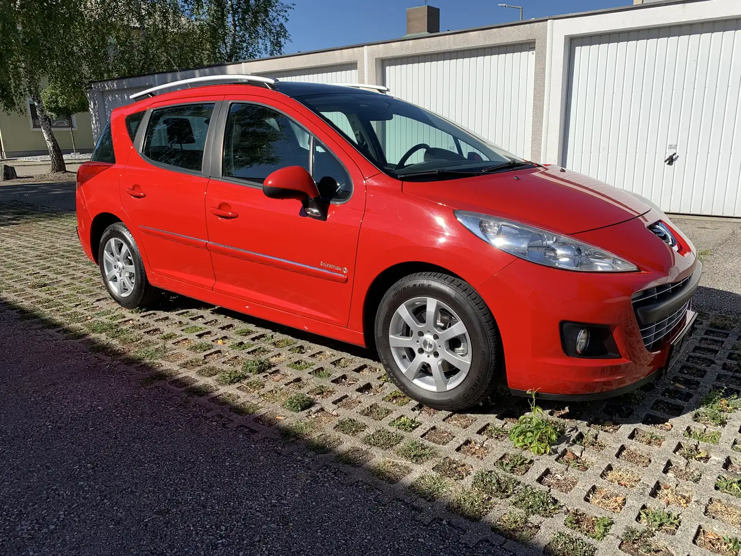 Peugeot 207 207 SW Ö3-Edition 1,6 HDi 95 FAP Ö3-Edition Rot - 1
