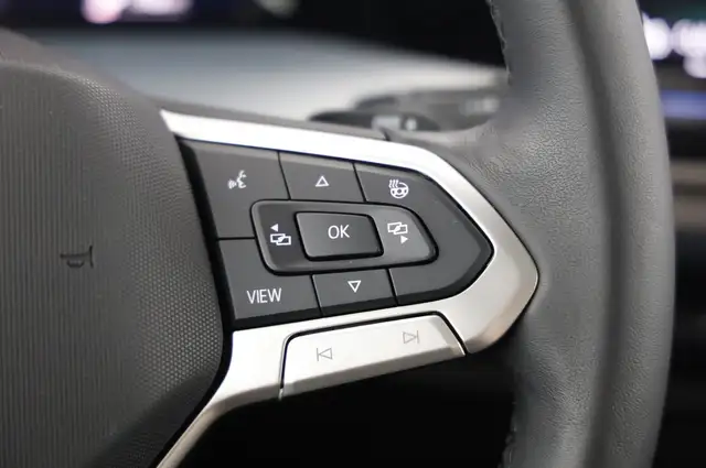 Volkswagen Golf view 15