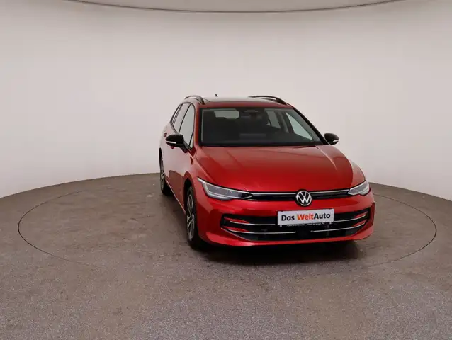 Volkswagen Golf view 2