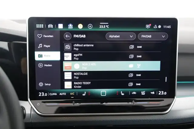 Volkswagen Golf view 8
