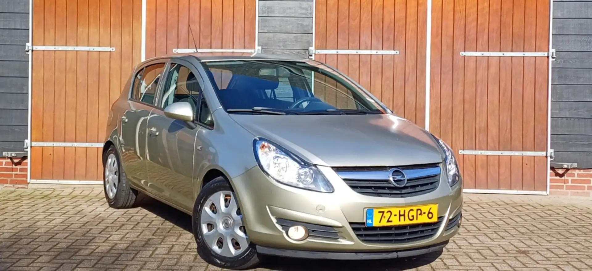 Opel Corsa 1.4-16V Enjoy, Airco, Trekhaak, 5 deurs, Nieuwe AP Beige - 1