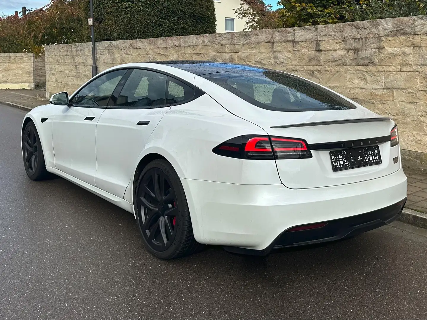 Tesla Model S Plaid MOPF PD2023=HW4+Upgrade-Bremse+21/net69999EU Blanc - 1