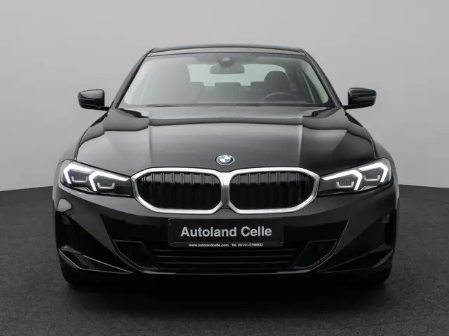 BMW 3 Series view 2