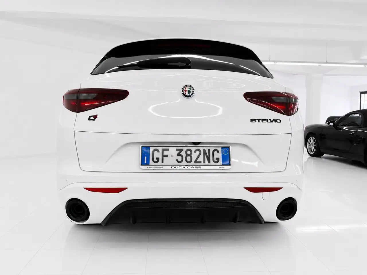 Alfa Romeo Stelvio 2021