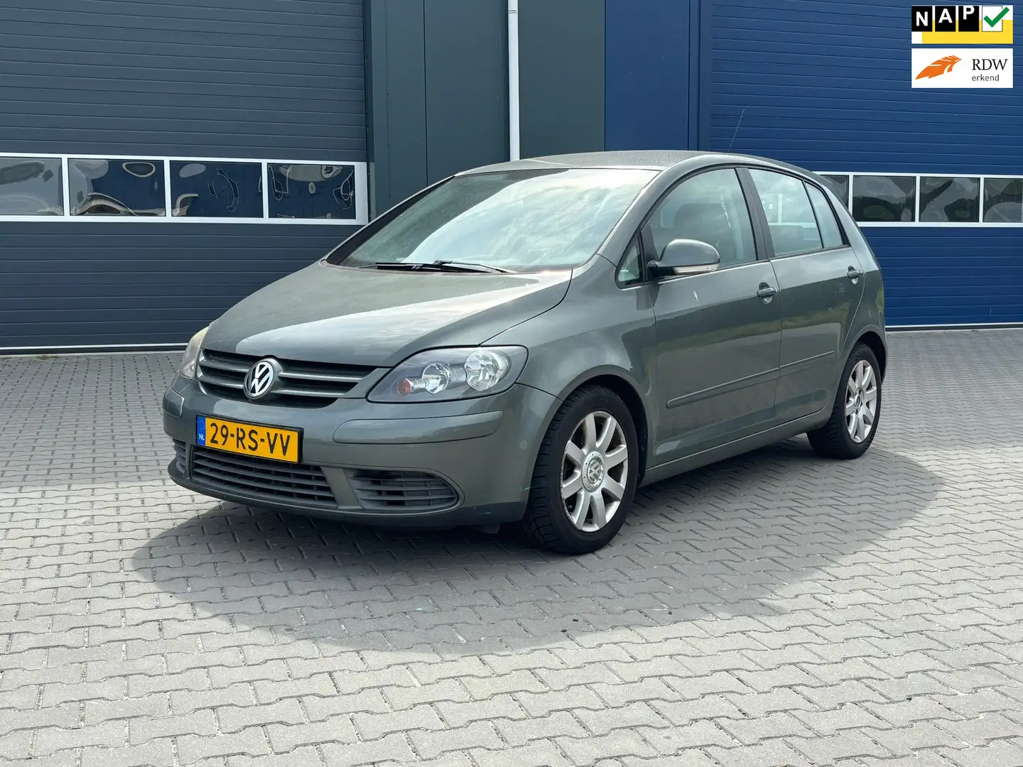 Volkswagen Golf Plus 1.6 FSI Sportline | Airco + Cruise | Groen - 1