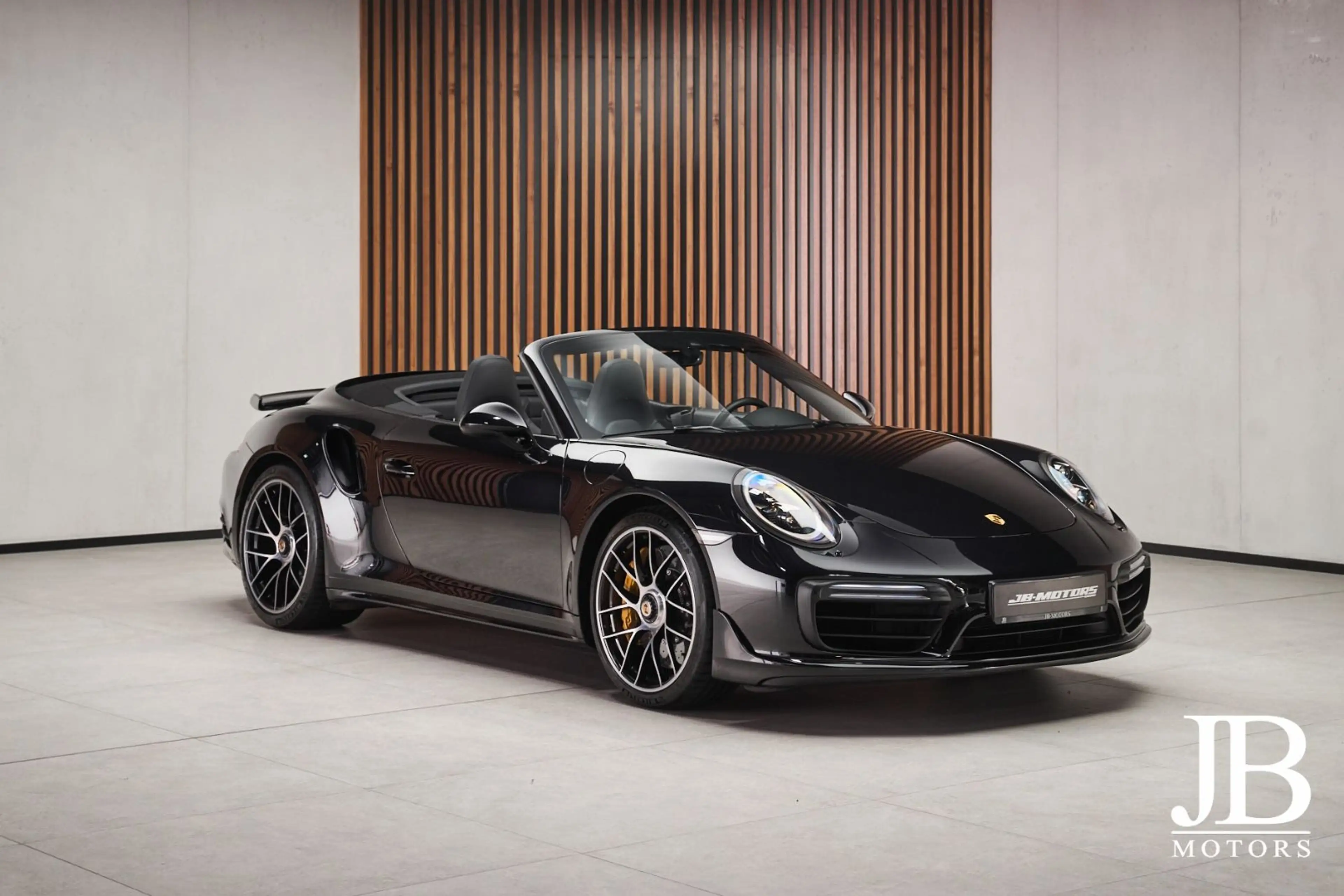 Porsche 991 .2 Turbo S Cabriolet Aero Paket Apple CarPlay — photo 5