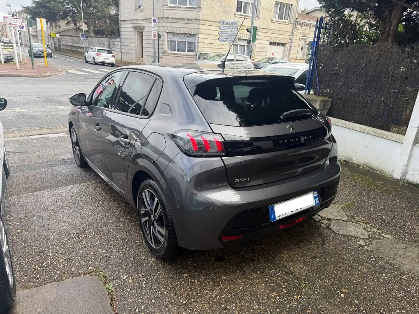 Peugeot 208 208 BlueHDi 100 S - 2