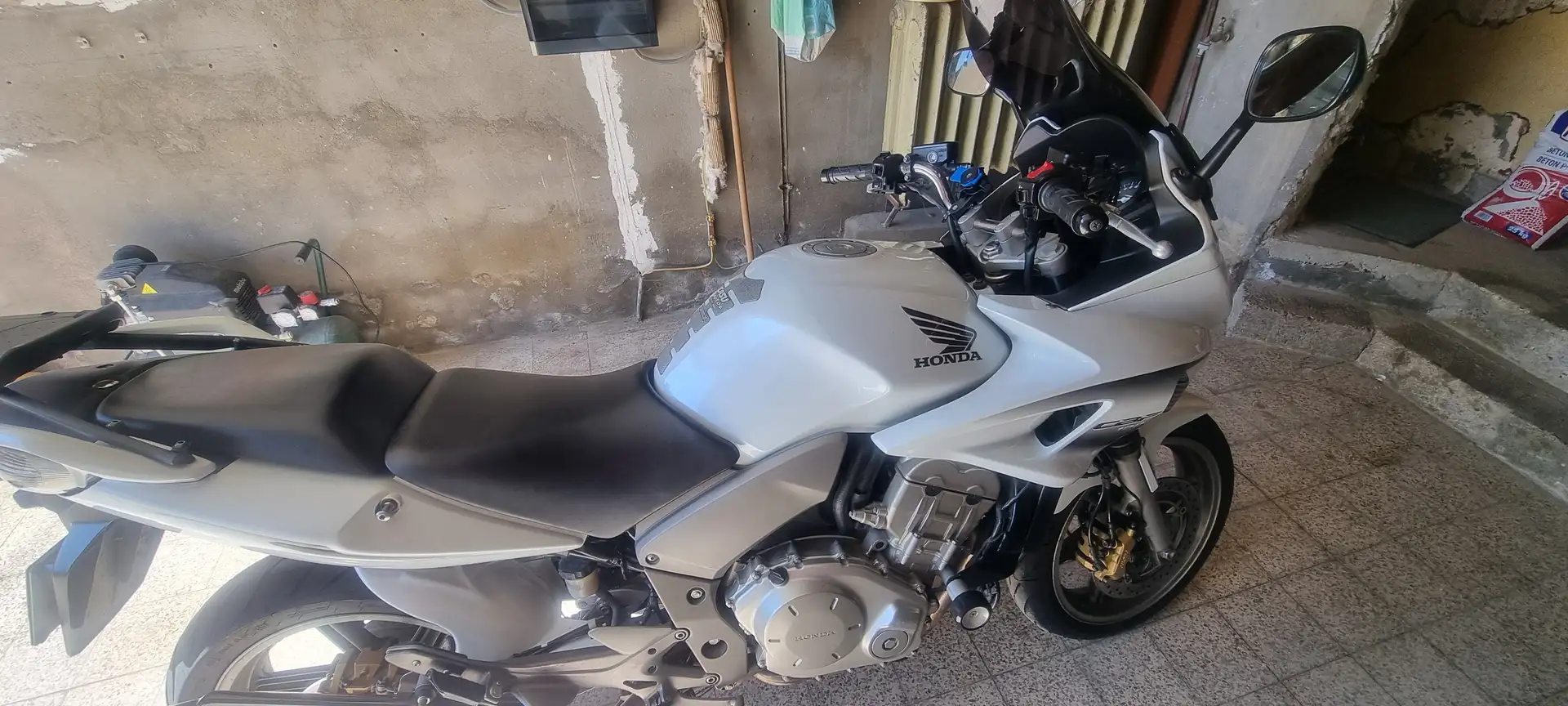 Honda CBF 1000 White - 2